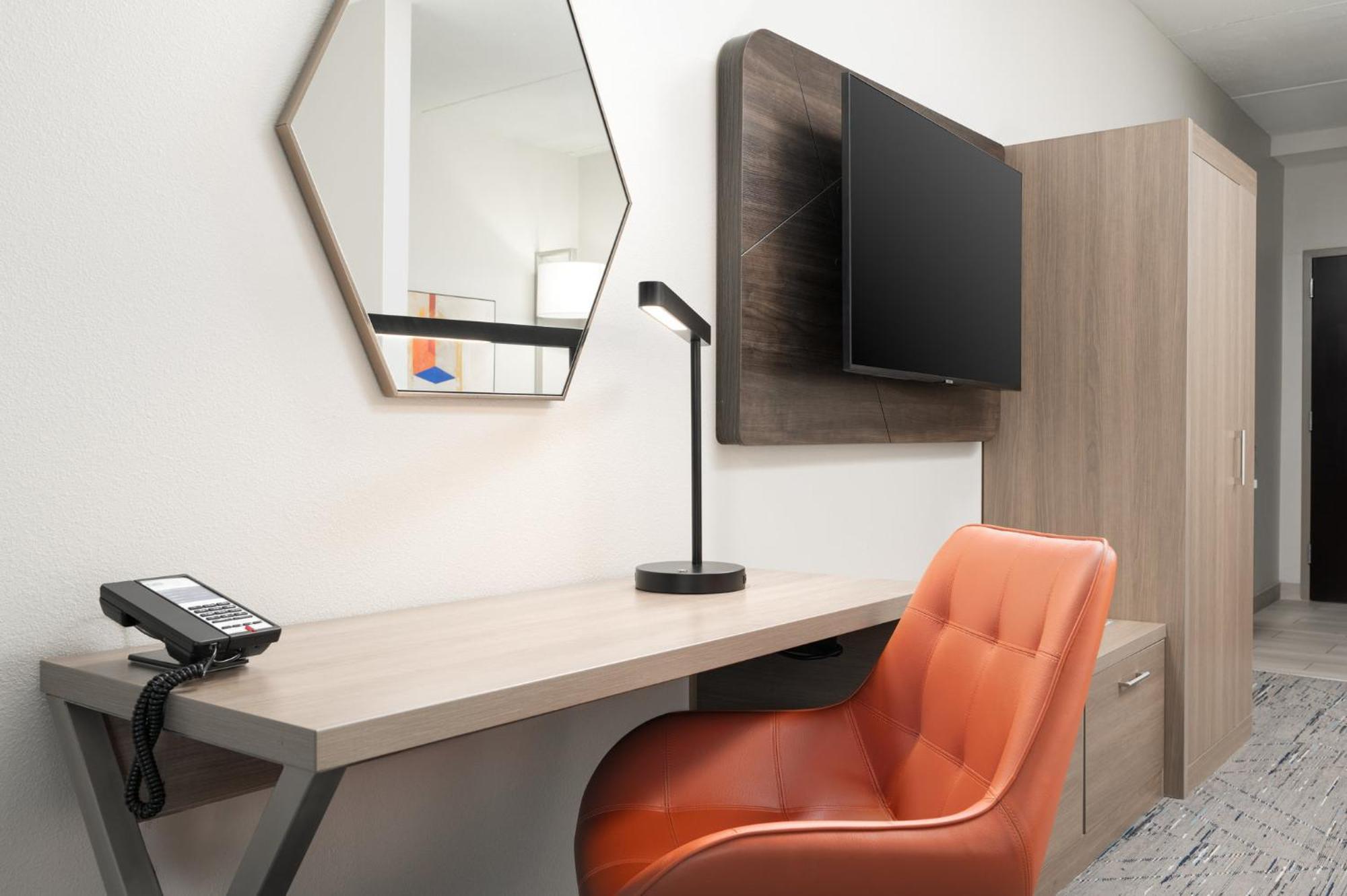 Holiday Inn Express Hotel & Suites Newport South By Ihg מראה חיצוני תמונה