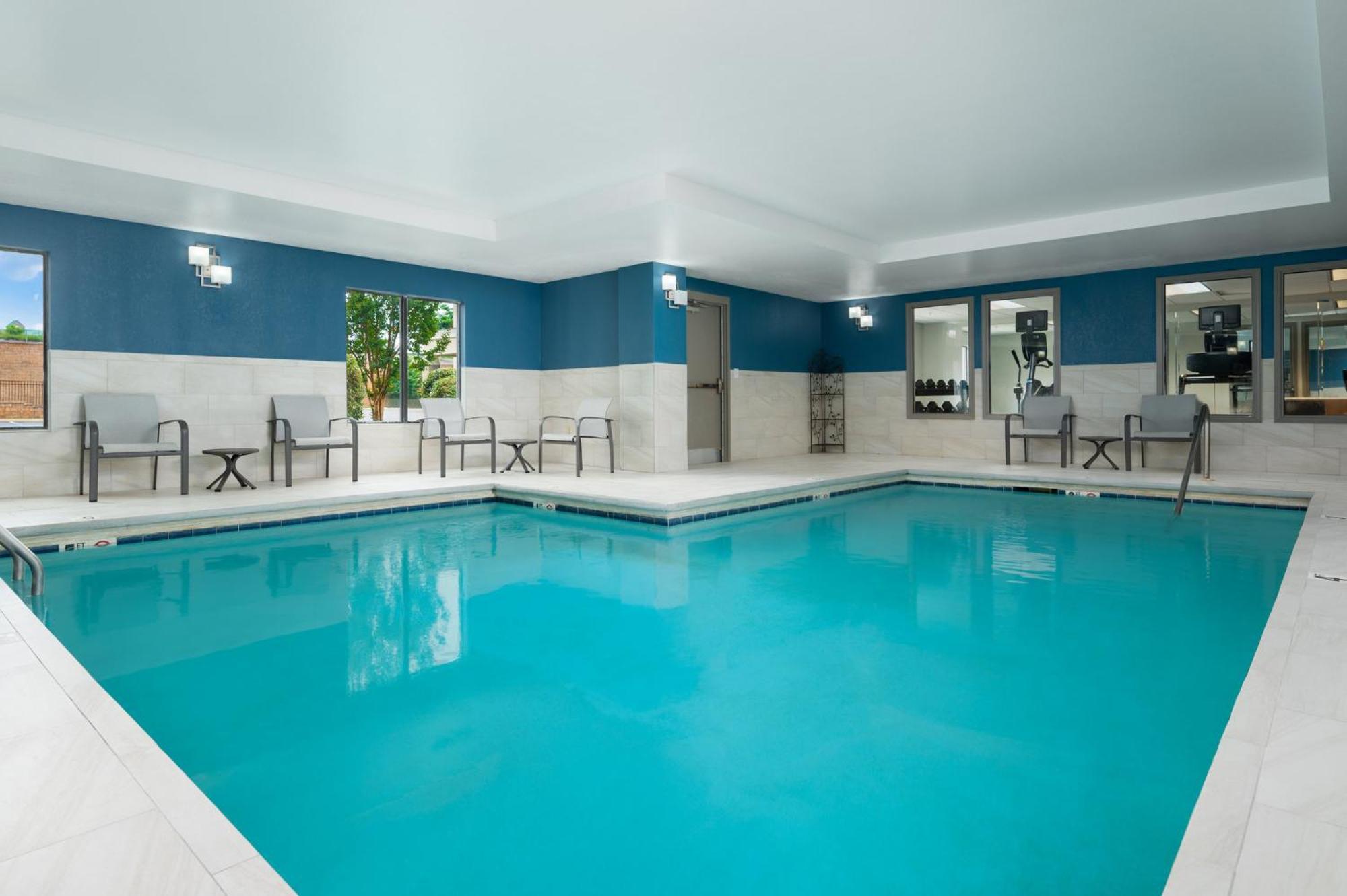 Holiday Inn Express Hotel & Suites Newport South By Ihg מראה חיצוני תמונה