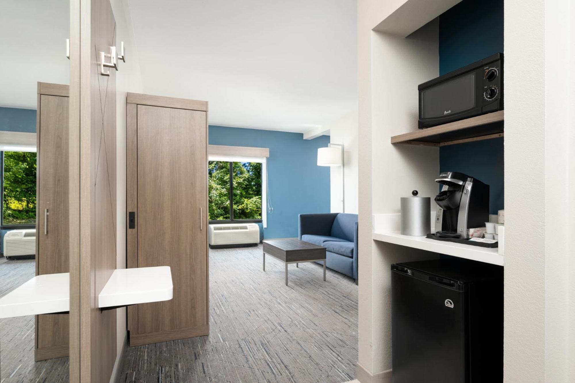 Holiday Inn Express Hotel & Suites Newport South By Ihg מראה חיצוני תמונה